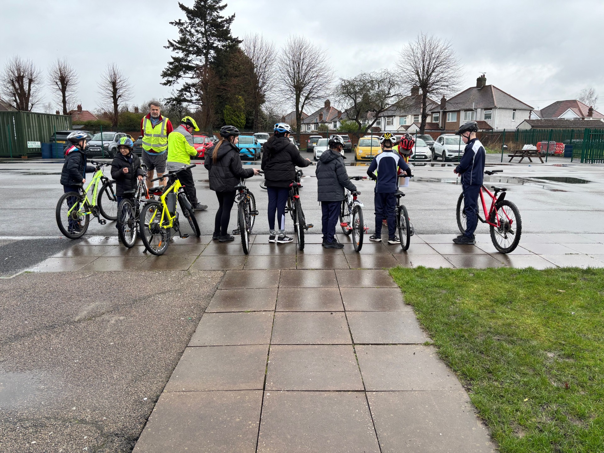 BikZ2n7hOVtaroBquA5CU3GdncUsuXnX7A