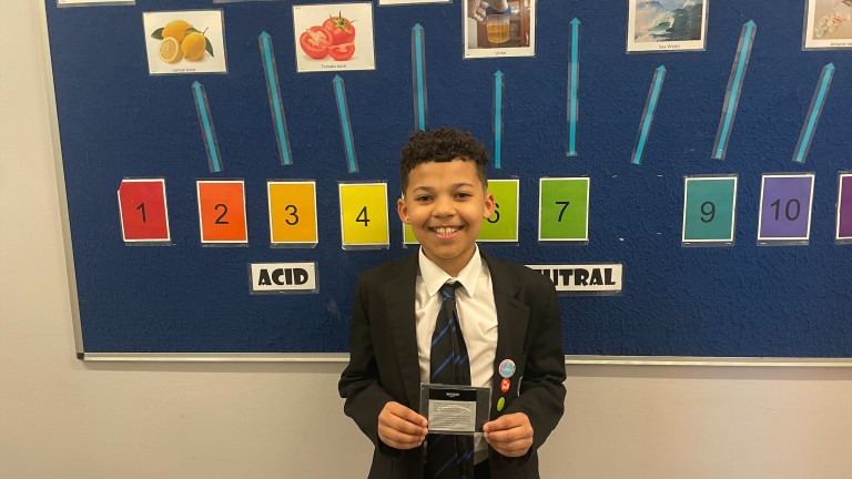 OUyVNKr8PfSdUfWBc-YRUfIdX-SDoXIa3w