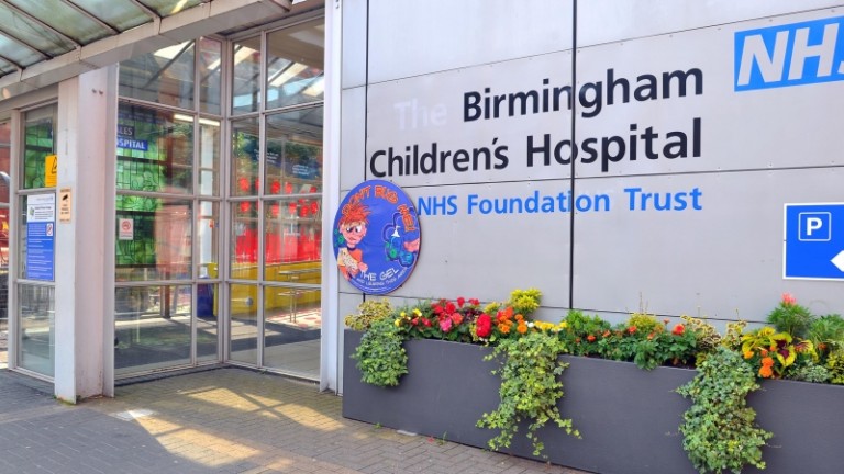 Entrance-of-Birmingham-Childrens-Hospital