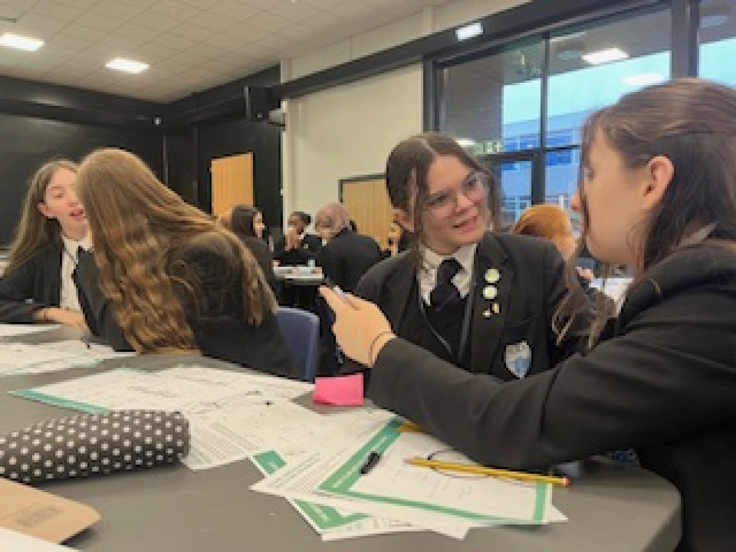 G-286CXbo0M_LWahcs-Jb4CzOb94xuFlvg